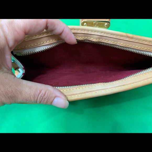 **SOLD**Louis Vuitton Multicolor Shirley Clutch - Picture 6 of 8
